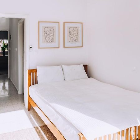 Minimal Townhouse Center Paphos Villa Bagian luar foto
