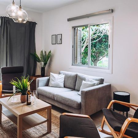 Minimal Townhouse Center Paphos Villa Bagian luar foto