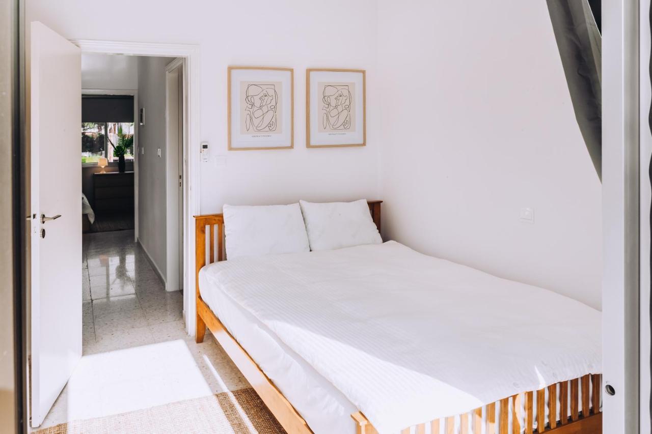Minimal Townhouse Center Paphos Villa Bagian luar foto