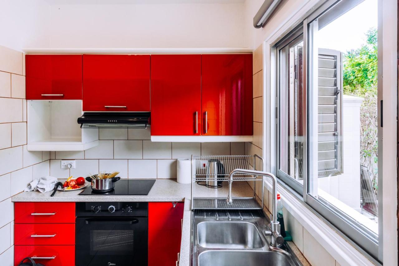 Minimal Townhouse Center Paphos Villa Bagian luar foto