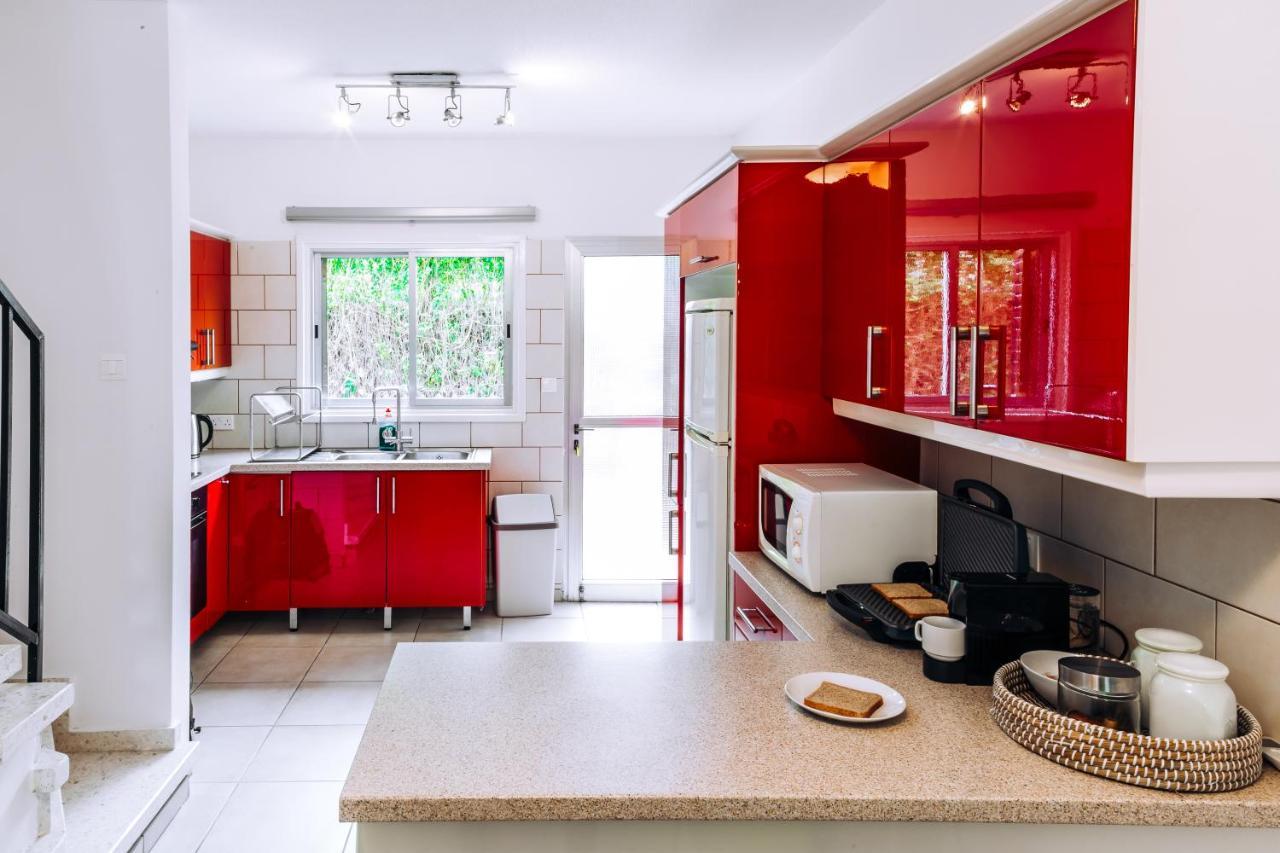 Minimal Townhouse Center Paphos Villa Bagian luar foto
